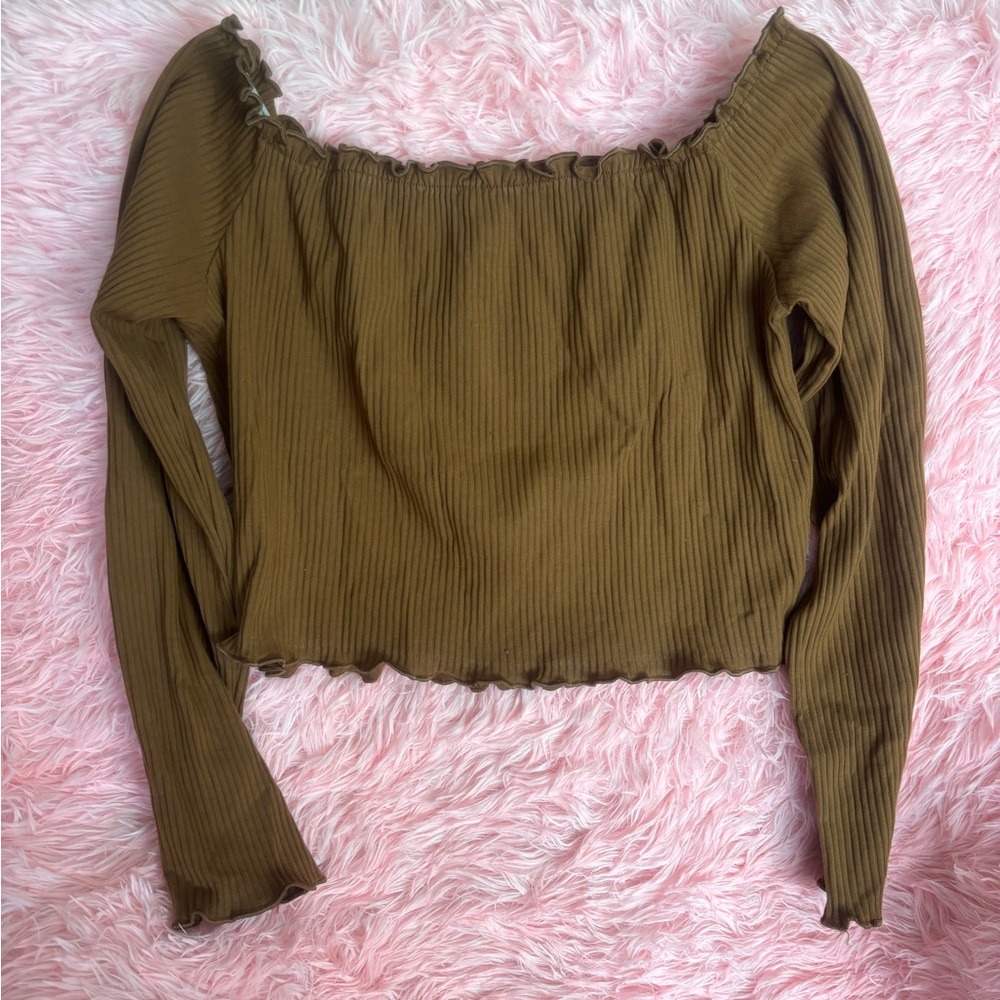 ❣️NEVER WORN🤎 brown off-shoulder ruffle long-sleeved crop 🔝